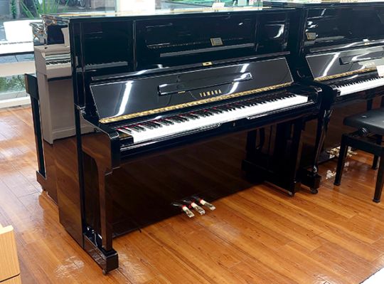 【中古品】　ヤマハ アップライトピアノ UX1 #4269839