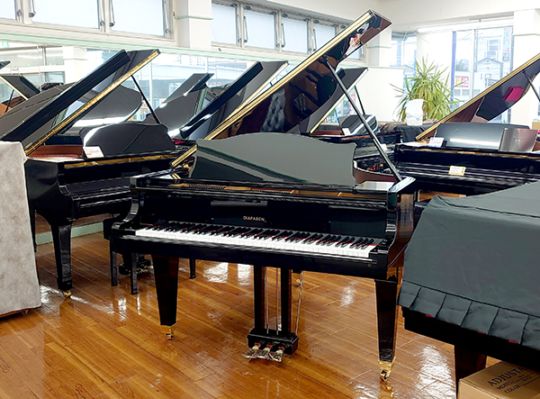【中古品】　ディアパソン グランドピアノ 170H #111454