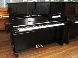 ヤマハ　W110 アップライトピアノ ヤマハ アップライトピアノ W116SC #4459441 【中古品】｜ピアノパワー