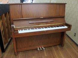 【中古品】　ヤマハ アップライトピアノ W107BR #4159646 【木目ピアノ】