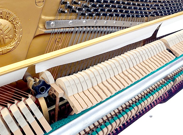 【中古品】 ヤマハ アップライトピアノ M1A #1512919 【白塗ピアノ】