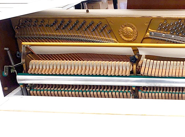 【中古品】 ヤマハ アップライトピアノ M1A #1512919 【白塗ピアノ】