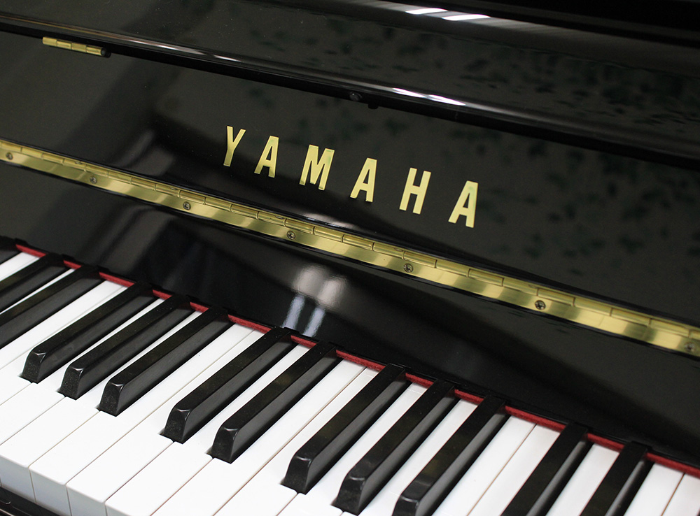 【中古品】 ヤマハ アップライトピアノ b121 #J31300303