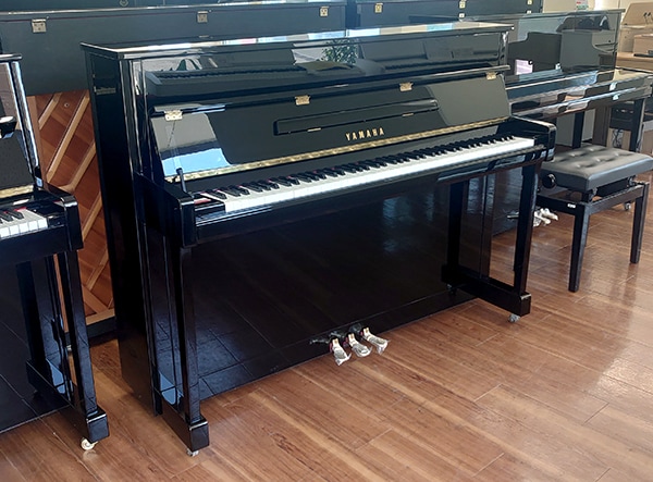 Cocoa　YAMAHA　アップライト　ピアノ　b113 新品ピアノ ヤマハ(YAMAHA b113) ヤマハアップライトピアノの
