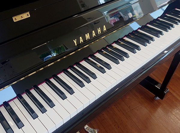 Cocoa　YAMAHA　アップライト　ピアノ　b113 ヤマハ アップライトピアノ b113 | bシリーズ | 大阪・本町の