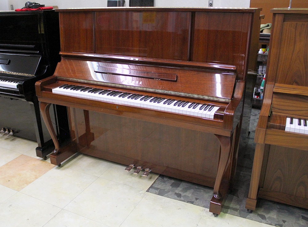 【訳あり特価!厳選中古品】 ヤマハ アップライトピアノ W106 #2479809 【木目ピアノ】