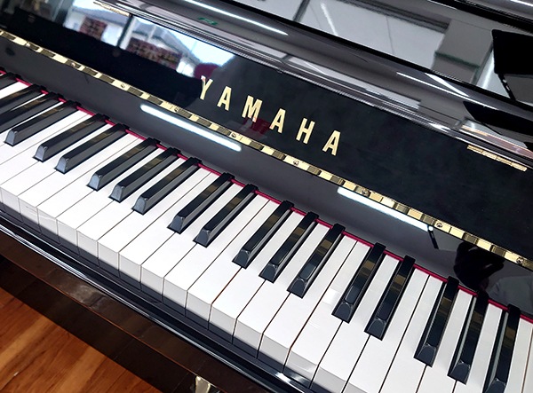ヤマハ アップライトピアノ b113SG2 #J31302756 【中古品】｜ピアノ