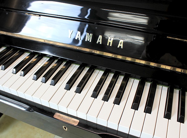 ヤマハ アップライトピアノ U1H #2200978 【訳あり特価！厳選