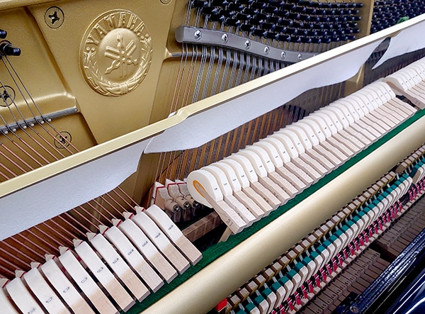 【中古品】 ヤマハ アップライトピアノ U10Bl #4542727