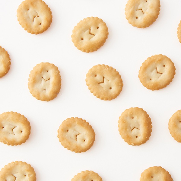 30円 前田 20gクラッカー [1箱 10個入]