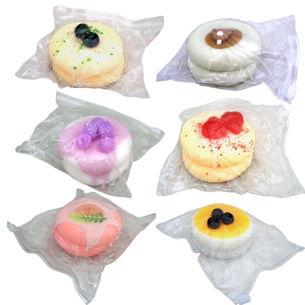ふわもちチーズケーキスクイーズ [1箱 12個入]：駄菓子,お菓子の通販