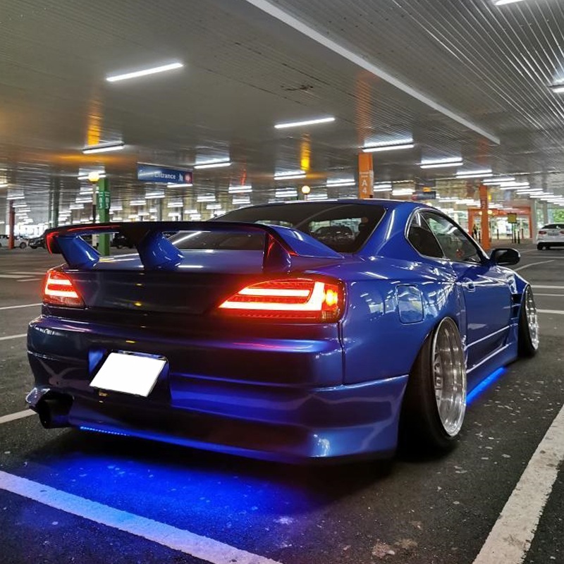 S15 シルビア / ヴァリエッタ<br>流れるウインカー サイドマーカー付き<br>ファイバーLEDテールランプ<br>インナーレッド