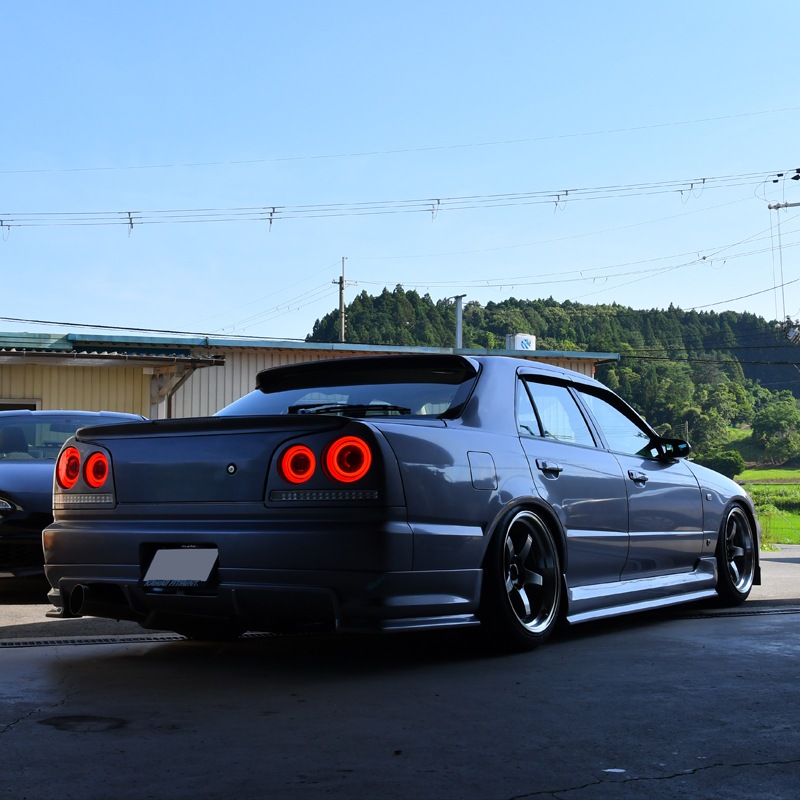 R34 スカイライン 4D セダン用<br>ENR34 ER34 HR34<BR>ファイバー LEDテールランプ<br>レッドクリアー/オールクリアー