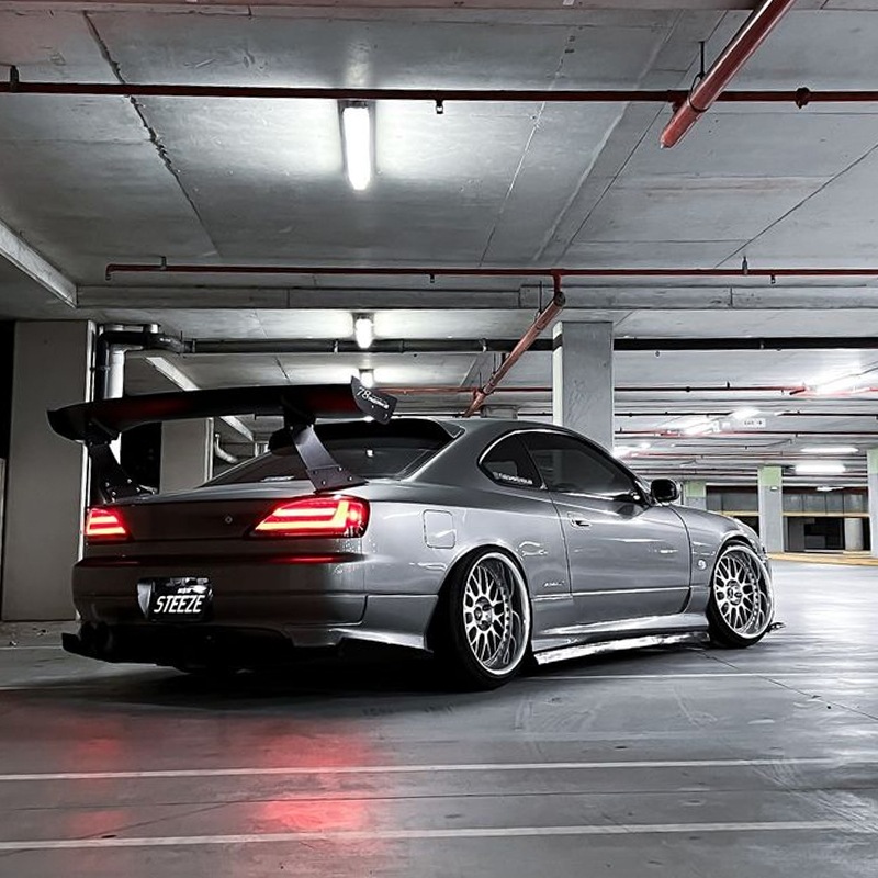 S15 シルビア / ヴァリエッタ<br>流れるウインカー サイドマーカー付き<br>ファイバーLEDテールランプ<br>ブラック/クリアー