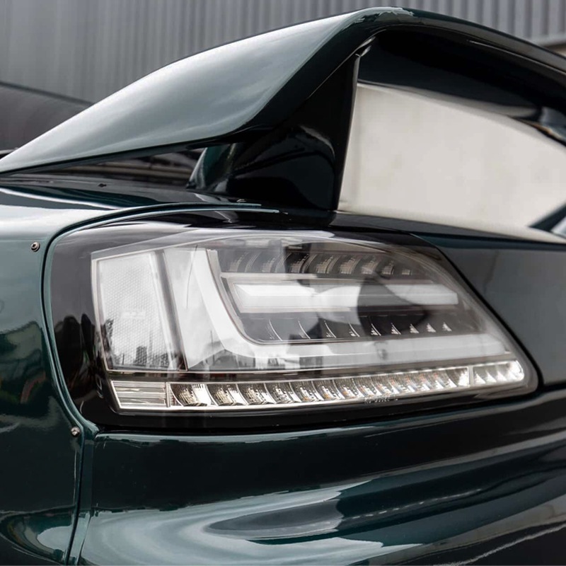S15 シルビア / ヴァリエッタ<br>流れるウインカー サイドマーカー付き<br>ファイバーLEDテールランプ<br>ブラック/クリアー