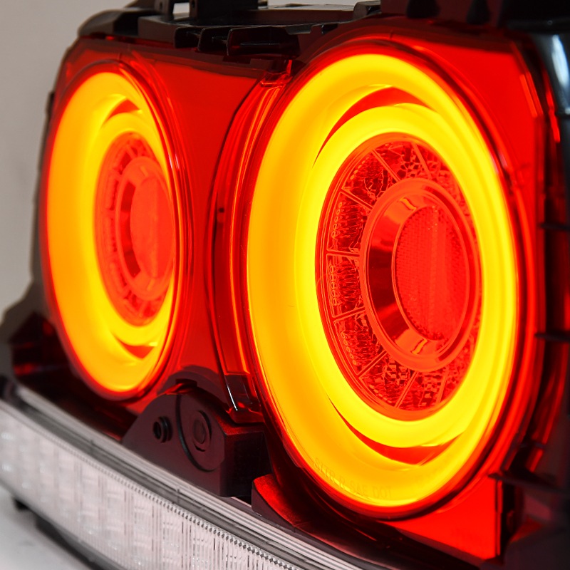 R34 スカイライン 4D セダン用<br>ENR34 ER34 HR34<BR>ファイバー LEDテールランプ<br>オールクリアー