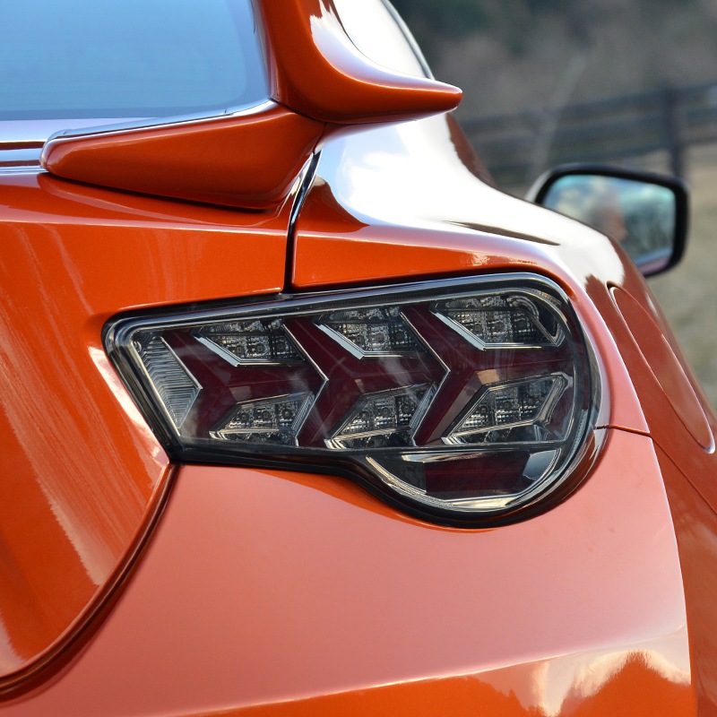 FT-86 / BRZ / FRS<br>流れるウインカータイプ<br>ファイバーLEDテールランプ Ｖ３<br>スモーク