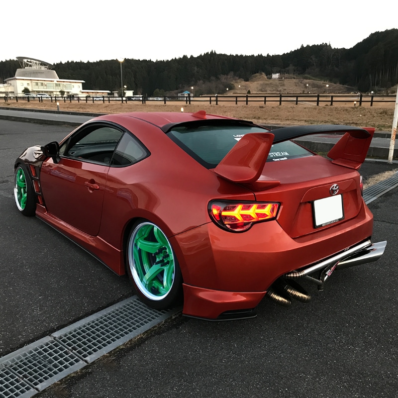 FT-86 / BRZ / FRS<br>流れるウインカータイプ<br>ファイバーLEDテールランプ Ｖ３<br>スモーク