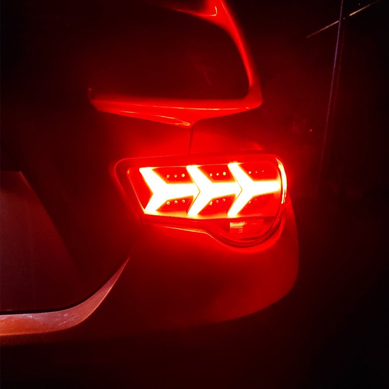 FT-86 / BRZ / FRS<br>流れるウインカータイプ<br>ファイバーLEDテールランプ Ｖ３<br>スモーク