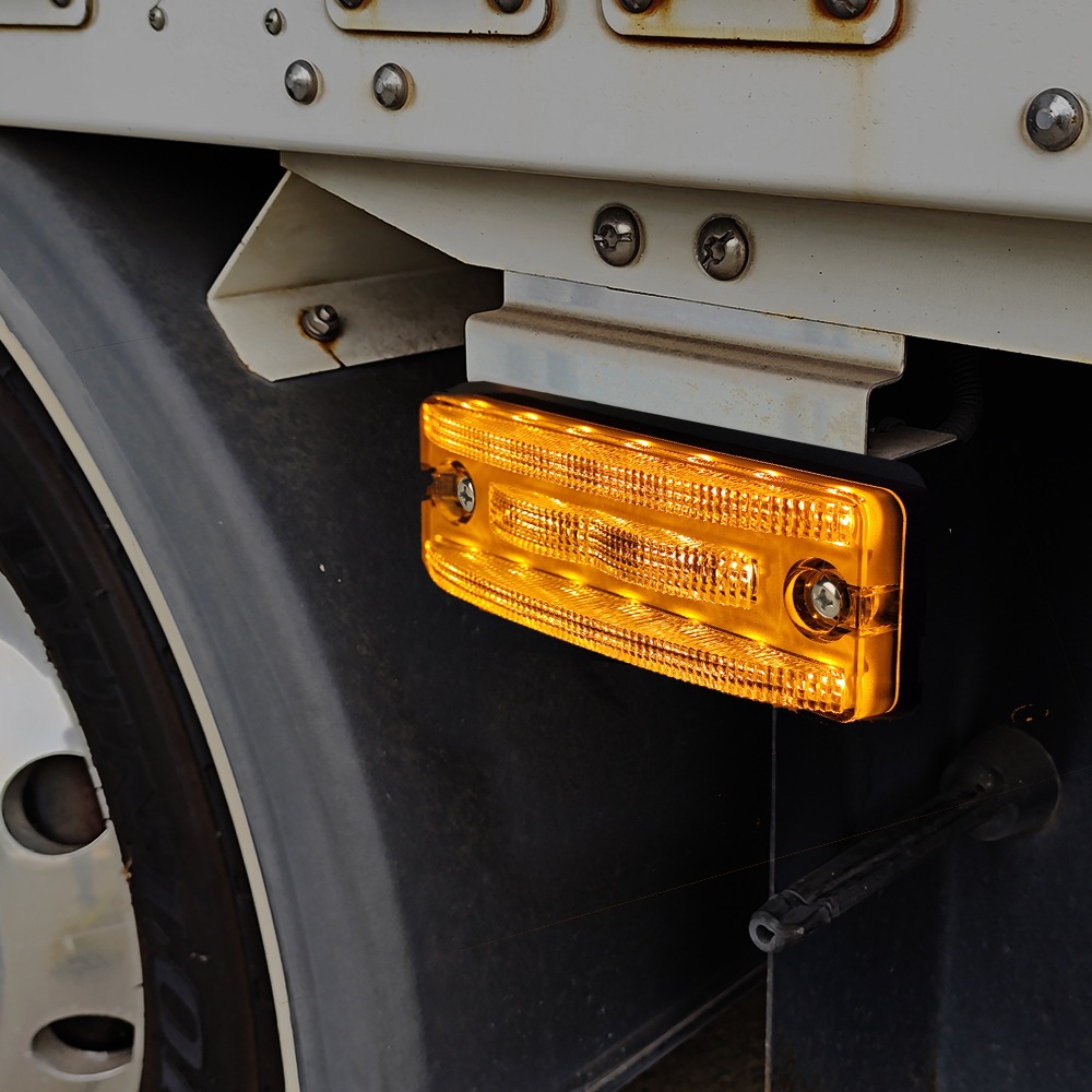 【保安基準適合・車検対応Eマーク取得済み】24V大型・中型トラック/汎用 3Dデザインサイドウインカー 中間ウインカー 左右1台分セット 