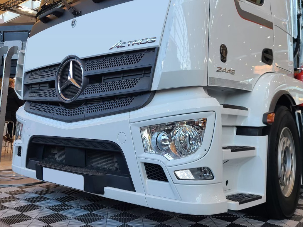 純正タイプフォグランプ｜三菱ふそう大型トラック17スーパーグレート