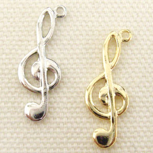 014P♪【高品質】音楽ピアス　PG　音符　ト音記号　左右非対称　上品　シンプル 014P♪【高品質】音楽ピアス PG 音符 ト音記号 左右非対称 上品