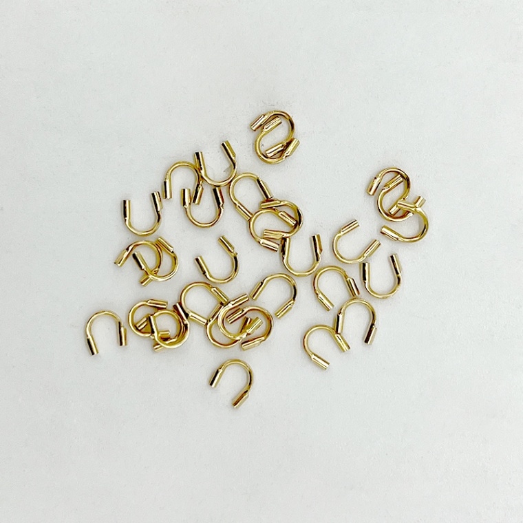 ツナフォローおまとめ割72②87①95①96①98①金具ゴールド ゴールドフィルド/U字金具/GF2010/4x4.5mm/2個｜作ろ！ドットコム