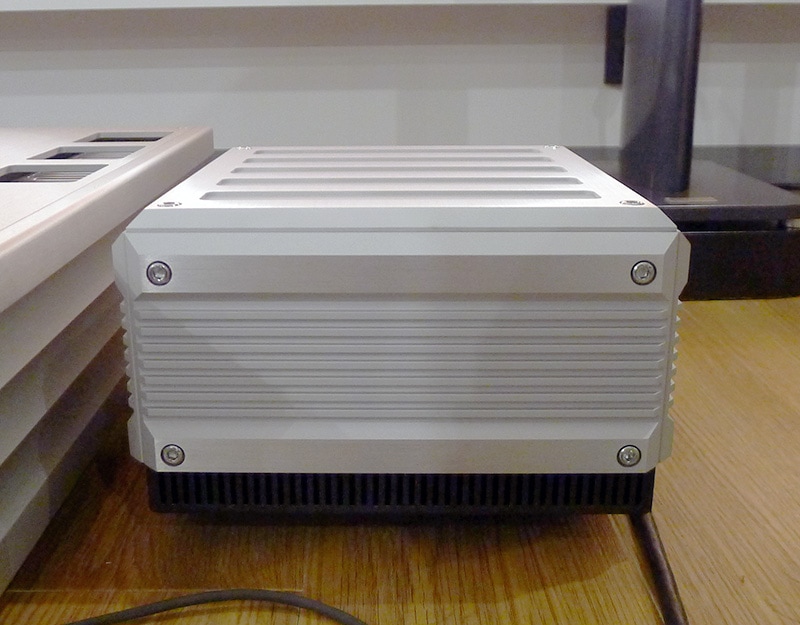 EVO3 TITAN / IsoTek �����