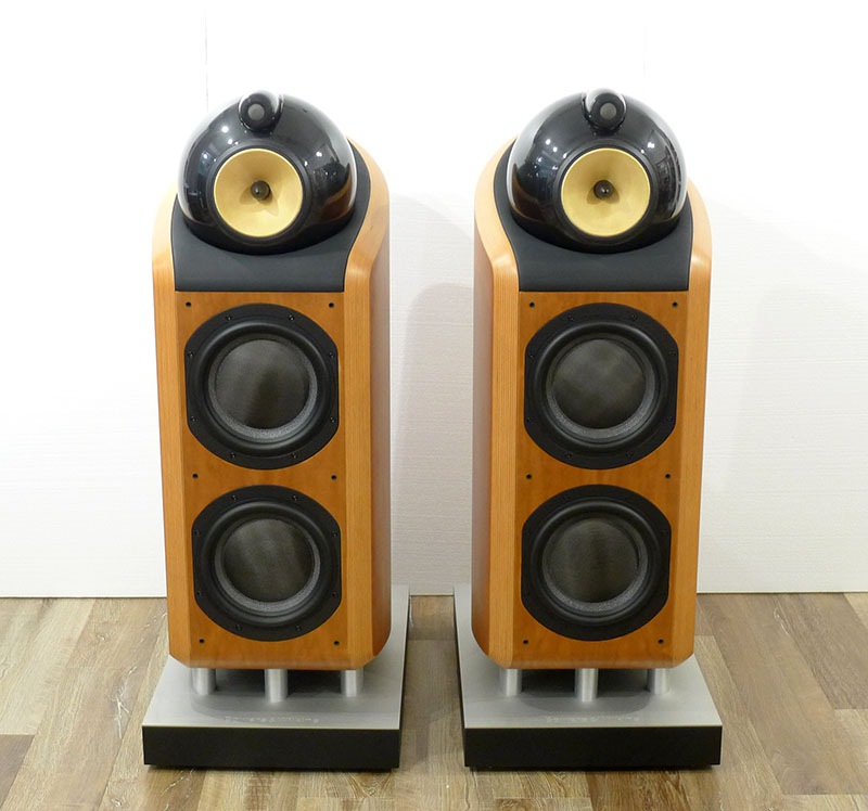 800D Cherry / B&W �����