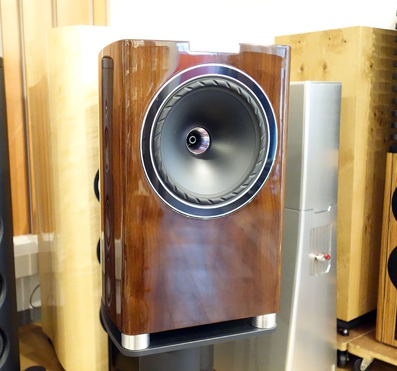 F701 / Fyne Audio