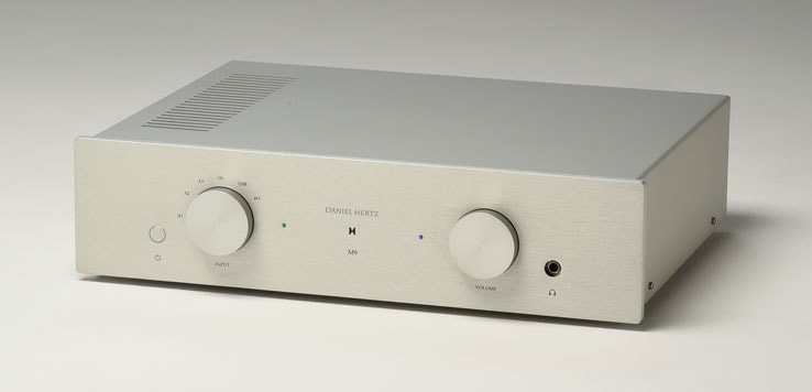 M9 / DANIEL HERTZ �����