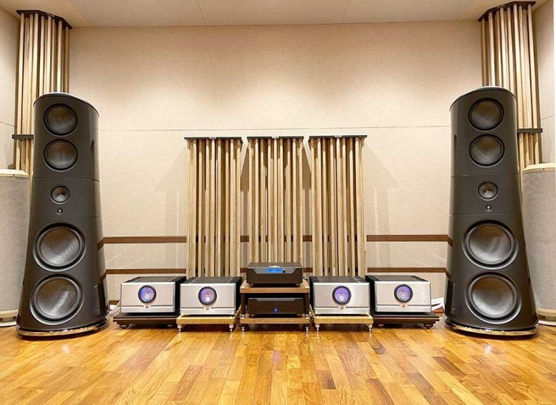 M9 / MAGICO