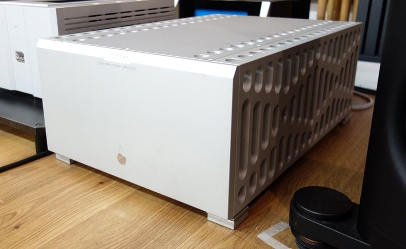 2150 MONO POWER AMPLIFIER / Boulder