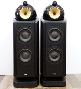 802D Black / B&W