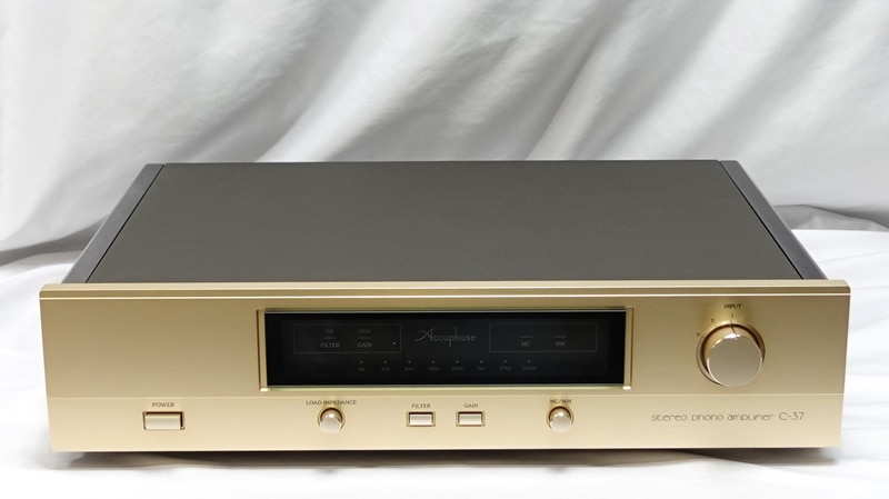 C37 / ACCUPHASE
