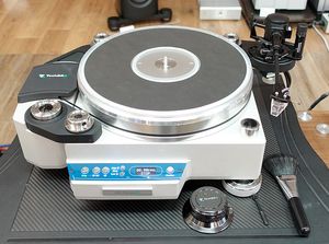 Air Force IV / TechDAS