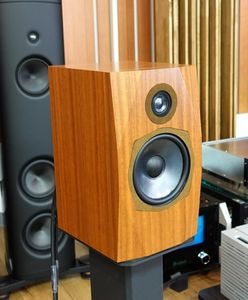 DS-TC52B / Tecnologia e Cuore