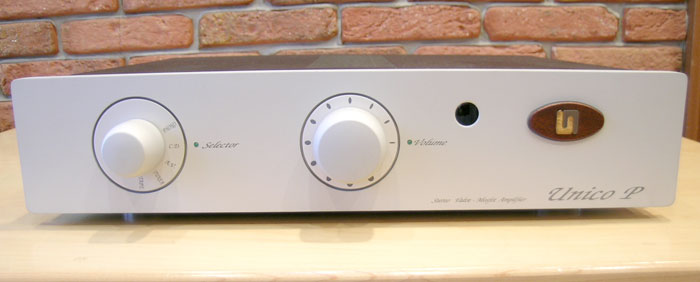 Unison Researchのプリメインアンプ、Unico unison research unico p