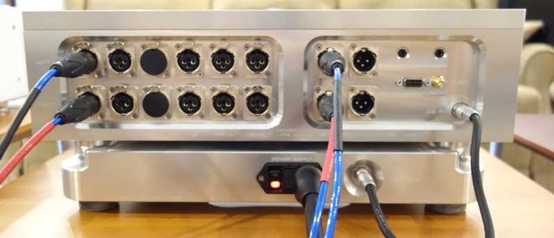 MOMENTUM HD PREAMPLIFIER / Dan D'Agostino｜U-AUDIO