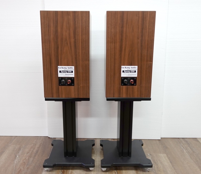 Spoey 200 with専用スピーカースタンド / LU-KANG AUDIO