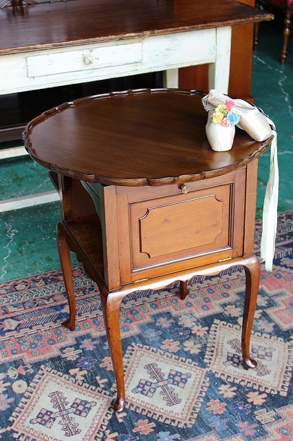 ☆在庫一掃セール☆イギリス アンティーク 家具 サイドテーブル