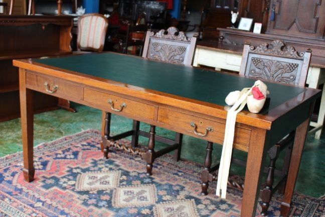 ☆在庫一掃セール☆ イギリスアンティーク家具 大きな デスク 書斎