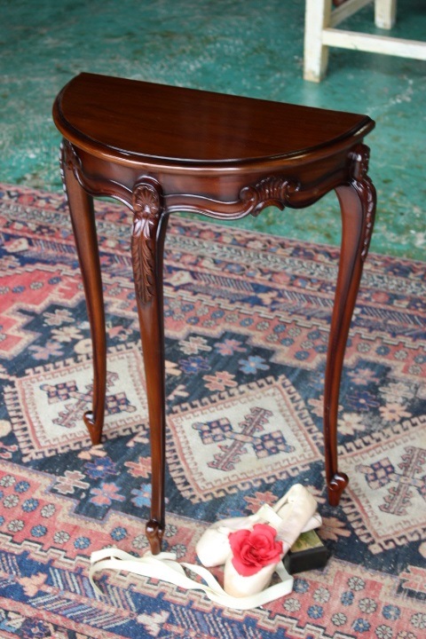 イギリス ヴィンテージ ハーフムーン コンソールテーブル サイドテーブル イギリス ヴィンテージ ハーフムーン コンソールテーブル サイド