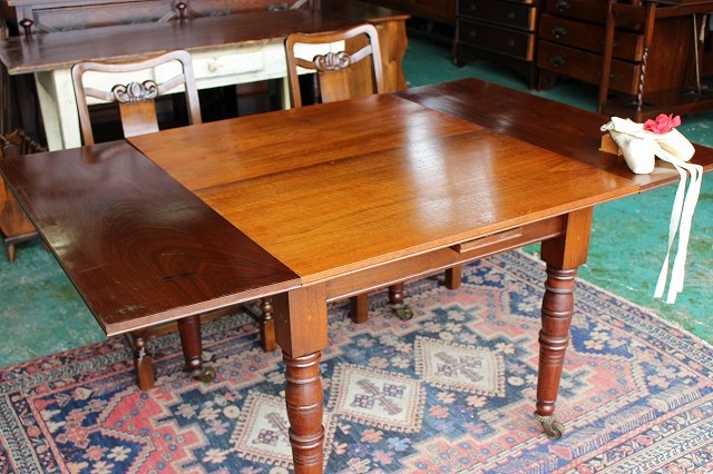 ☆在庫一掃セール☆ イギリス アンティーク家具 ビクトリアン ドロー