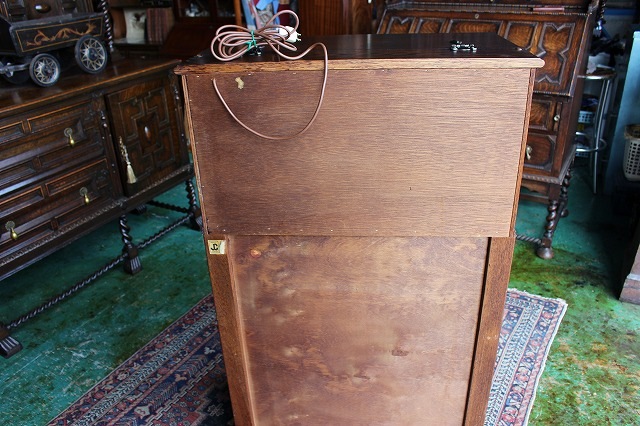 ☆在庫一掃セール☆ イギリス アンティーク家具 カクテルキャビネット