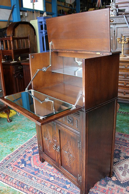 ☆在庫一掃セール☆ イギリス アンティーク家具 カクテルキャビネット