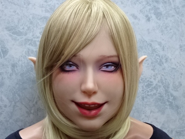 サンプル写真使用品・シリコンフィメールマスク・小悪魔ミム(角無し1号メイク)