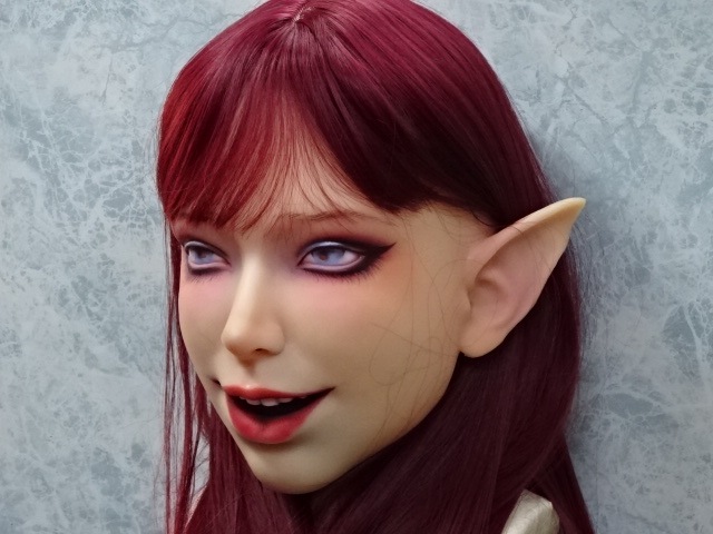 サンプル写真使用品・シリコンフィメールマスク・小悪魔ミム(角無し1号メイク)