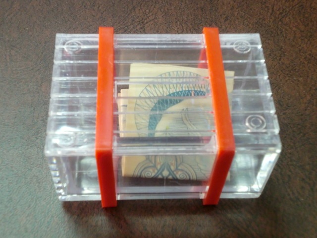 ジョークグッズ3点セット【ショックペン、ゴキブリドーナッツ、クリアボックス】