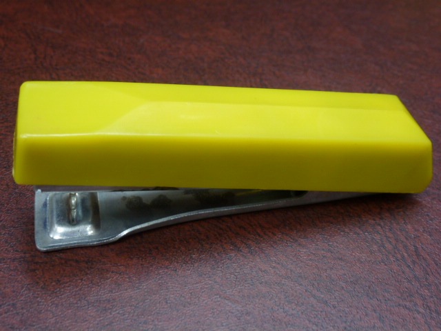 イタズラグッズ・爆発ホチキス